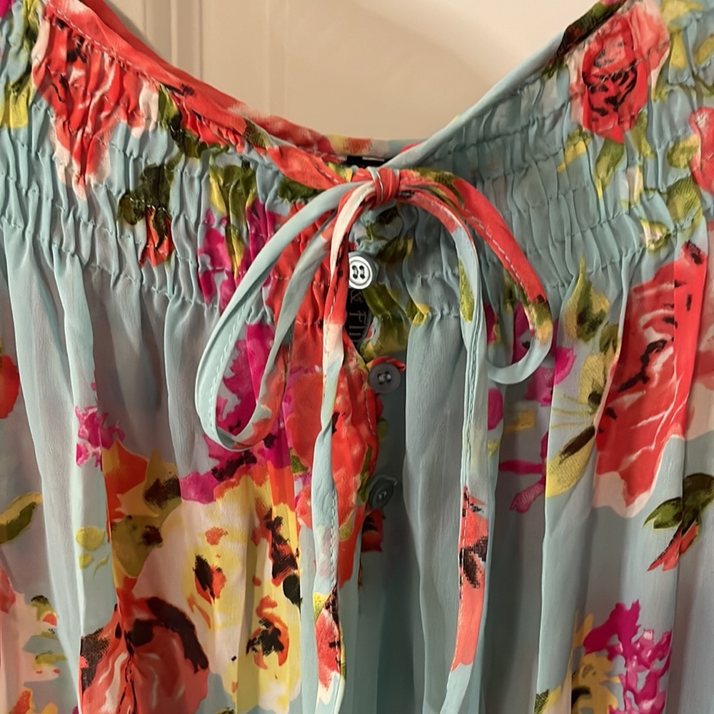 Blue Floral Off Shoulder or On Ruffle Sleeves Blouse - Picture 4 of 7